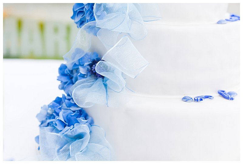 Inspiration für eine maritime Sommerhochzeiten auf VerruecktnachHochzeit (Foto: Karin Ahamer Photography)